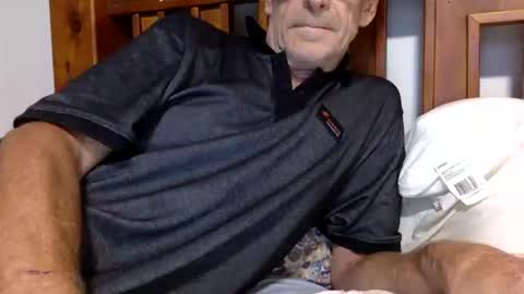 Snapshot of deanofflove2210 chatting on March 2025 05:11:02 AM deanofflove2210 online show from March 2025 05:11:02 AM