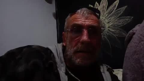 Snapshot of deanofflove2210 chatting on July 2026 09:13:01 AM deanofflove2210 online show from July 2026 09:13:01 AM