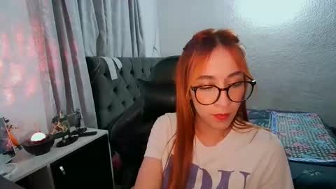 Snapshot of dear_juliet chatting on April 2026 02:27:02 AM Juliet online show from April 2026 02:27:02 AM