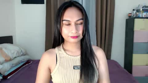 Snapshot of dearest_anna chatting on February 2026 12:15:02 PM dearest_anna online show from February 2026 12:15:02 PM