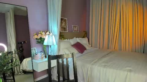 Snapshot of dearly_emily chatting on June 2026 05:22:02 PM Emily GMT2 Mon 10 AM - 4 PM Wed 10 AM - 4 PM Thu 10 AM - 4 PM Fri 10 AM - 4 PM Sat 10 AM - 4 PM online show from June 2026 05:22:02 PM