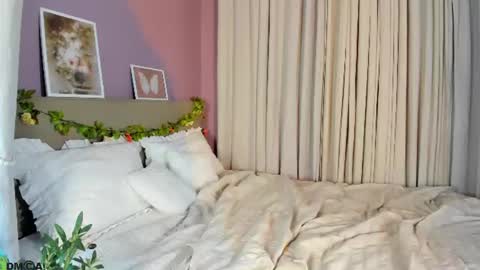 Snapshot of dearly_emily chatting on July 2026 05:26:02 PM Emily GMT2 Mon 10 AM - 4 PM Wed 10 AM - 4 PM Thu 10 AM - 4 PM Fri 10 AM - 4 PM Sat 10 AM - 4 PM online show from July 2026 05:26:02 PM