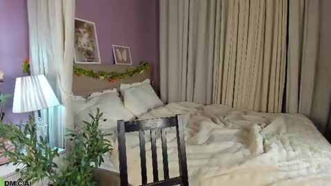 Snapshot of dearly_emily chatting on July 2026 05:17:01 PM Emily GMT2 Mon 10 AM - 4 PM Wed 10 AM - 4 PM Thu 10 AM - 4 PM Fri 10 AM - 4 PM Sat 10 AM - 4 PM online show from July 2026 05:17:01 PM