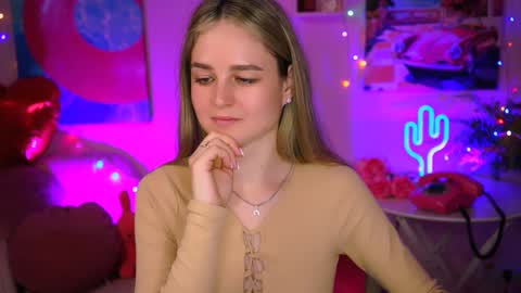 Debora online show from March 2025 09:45:02 AM