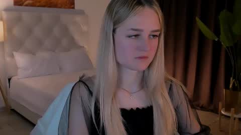 Debora online show from October 2025 03:50:02 AM