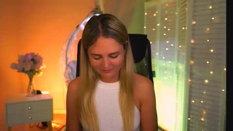 Snapshot of deboralarson chatting on May 2026 03:12:01 AM Debora online show from May 2026 03:12:01 AM