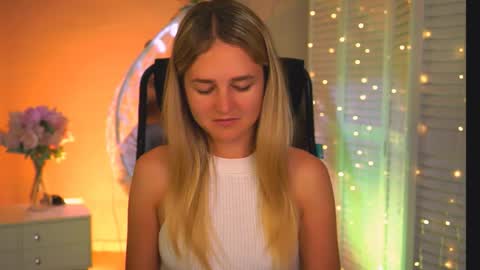 Snapshot of deboralarson chatting on May 2026 03:36:02 AM Debora online show from May 2026 03:36:02 AM