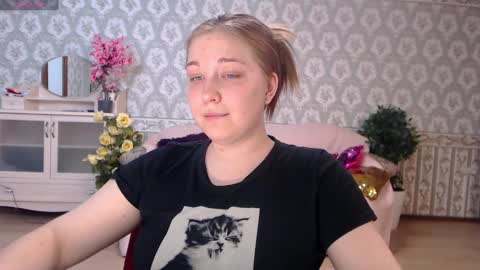 Snapshot of debramust chatting on December 2024 10:13:01 PM debramust online show from December 2024 10:13:01 PM