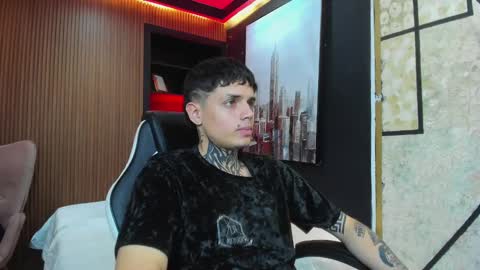 Snapshot of declan_fox chatting on September 2025 04:06:02 AM declan_fox online show from September 2025 04:06:02 AM