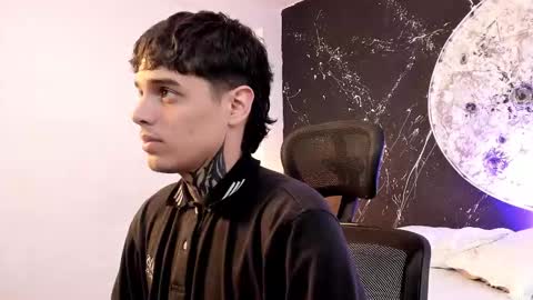 Snapshot of declan_fox chatting on October 2025 12:15:02 PM declan_fox online show from October 2025 12:15:02 PM