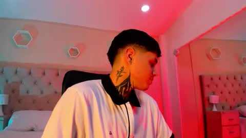 Snapshot of declan_fox chatting on October 2025 04:48:01 AM declan_fox online show from October 2025 04:48:01 AM