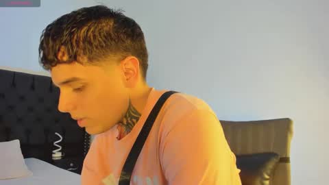 Snapshot of declan_fox chatting on November 2025 05:10:02 AM declan_fox online show from November 2025 05:10:02 AM