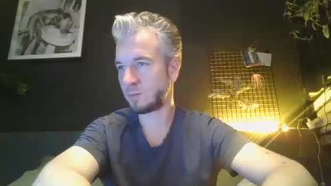 Snapshot of deebo1987 chatting on December 2024 07:11:01 PM Deen online show from December 2024 07:11:01 PM