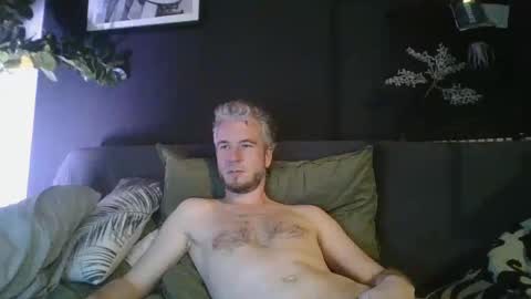 Snapshot of deebo1987 chatting on January 2025 11:23:01 PM Deen online show from January 2025 11:23:01 PM