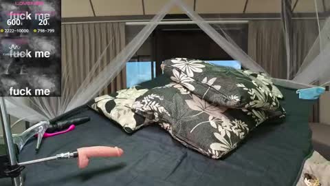 Snapshot of deeplyasian chatting on January 2025 09:19:01 PM Deeply Asian style... Nice to meet you thumb up me please help us. online show from January 2025 09:19:01 PM