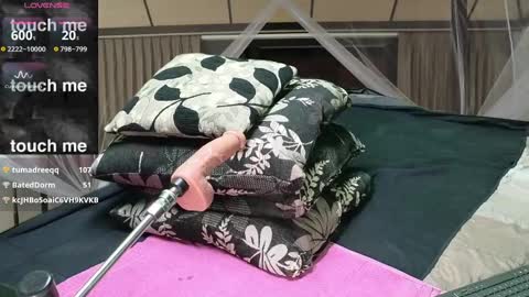 Snapshot of deeplyasian chatting on March 2025 10:08:02 PM Deeply Asian style... Nice to meet you thumb up me please help us. online show from March 2025 10:08:02 PM