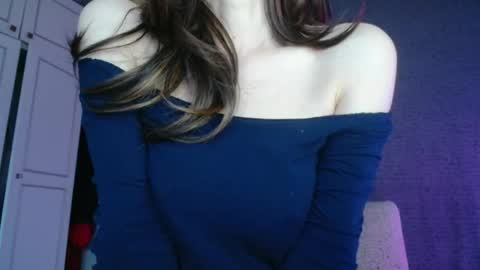 Snapshot of deessedivine chatting on November 2025 03:37:02 PM KamiDevi online show from November 2025 03:37:02 PM