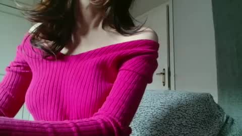 Snapshot of deessedivine chatting on January 2026 01:05:02 PM KamiDevi online show from January 2026 01:05:02 PM