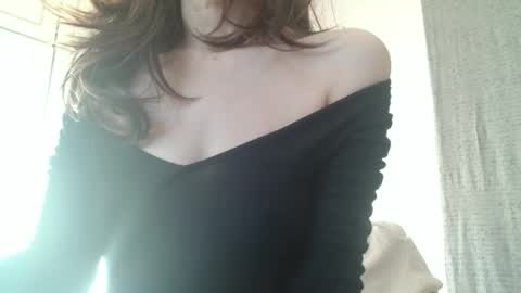 Snapshot of deessedivine chatting on January 2026 09:47:01 AM KamiDevi online show from January 2026 09:47:01 AM