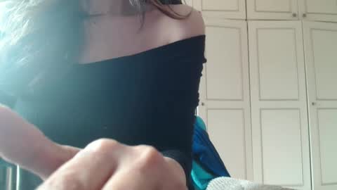 Snapshot of deessedivine chatting on March 2026 01:11:02 PM KamiDevi online show from March 2026 01:11:02 PM