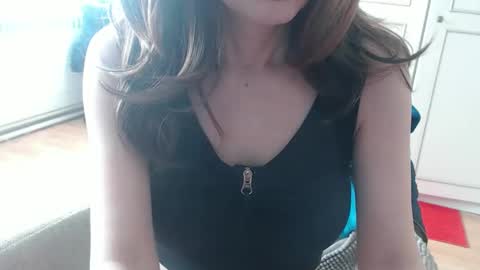 Snapshot of deessedivine chatting on April 2026 01:01:02 PM KamiDevi online show from April 2026 01:01:02 PM