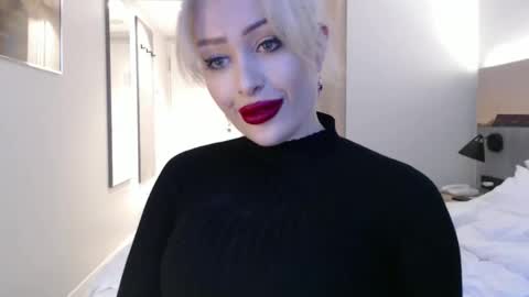 Snapshot of deewhitee chatting on January 2025 03:58:01 PM Jenna online show from January 2025 03:58:01 PM