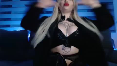 Snapshot of deewhitee chatting on March 2025 04:06:02 PM Jenna online show from March 2025 04:06:02 PM