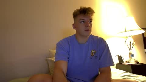 Snapshot of deeyungguy chatting on November 2025 12:16:02 PM more content and goodies online show from November 2025 12:16:02 PM