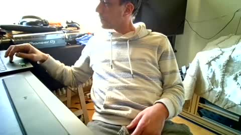 Snapshot of degrandis chatting on January 2025 11:24:01 AM Luka Magic online show from January 2025 11:24:01 AM