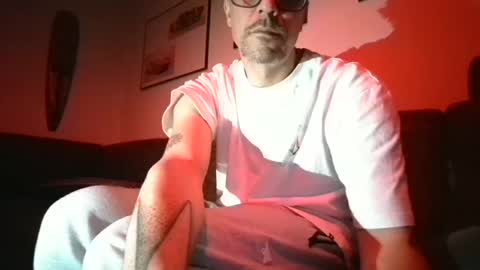 Snapshot of degrandis chatting on February 2025 12:09:01 AM Luka Magic online show from February 2025 12:09:01 AM