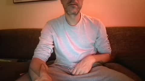 Snapshot of degrandis chatting on September 2025 08:32:02 PM Luka Magic online show from September 2025 08:32:02 PM