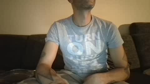 Snapshot of degrandis chatting on November 2025 05:29:02 PM Luka Magic online show from November 2025 05:29:02 PM