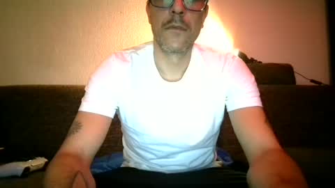 Snapshot of degrandis chatting on January 2026 09:35:02 PM Luka Magic online show from January 2026 09:35:02 PM