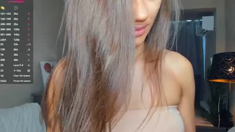 Laura online show from July 2026 07:39:02 AM