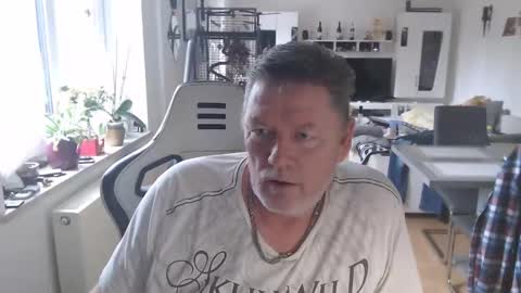 deinprinz2312 online show from February 2025 08:51:02 AM