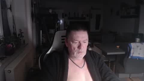 deinprinz2312 online show from March 2025 05:33:02 AM