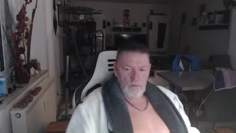 deinprinz2312 online show from November 2025 04:26:02 AM