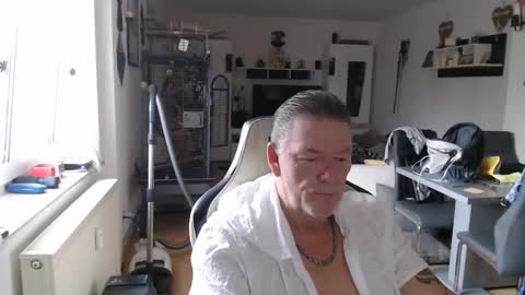 deinprinz2312 online show from June 2026 04:14:02 AM