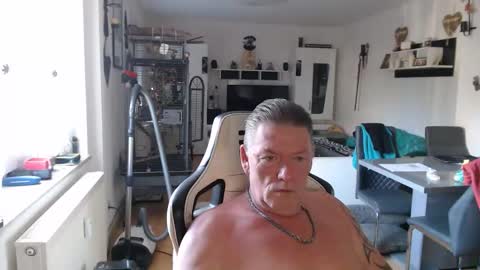 deinprinz2312 online show from June 2026 04:38:02 AM