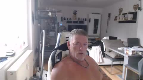 deinprinz2312 online show from July 2026 06:29:01 AM