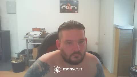 Snapshot of deinspielzeug87 chatting on December 2024 09:04:01 AM deinspielzeug87 online show from December 2024 09:04:01 AM