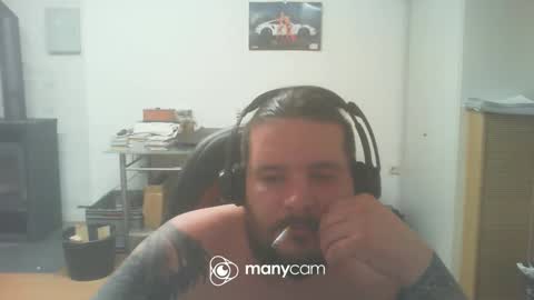 Snapshot of deinspielzeug87 chatting on January 2025 03:19:01 PM deinspielzeug87 online show from January 2025 03:19:01 PM