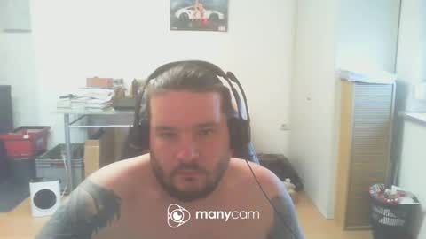 Snapshot of deinspielzeug87 chatting on February 2025 03:40:01 PM deinspielzeug87 online show from February 2025 03:40:01 PM