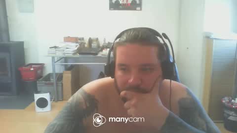 Snapshot of deinspielzeug87 chatting on March 2025 01:42:01 PM deinspielzeug87 online show from March 2025 01:42:01 PM