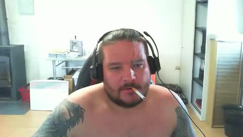 Snapshot of deinspielzeug87 chatting on October 2025 12:34:02 PM deinspielzeug87 online show from October 2025 12:34:02 PM