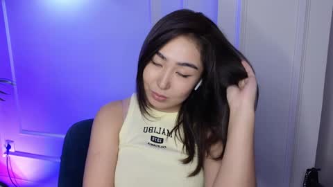 Snapshot of deiri_destiny chatting on December 2024 09:39:02 AM sexy bimbo little kitty asian misstress quen princes sexy girl you can just call me pleasure online show from December 2024 09:39:02 AM