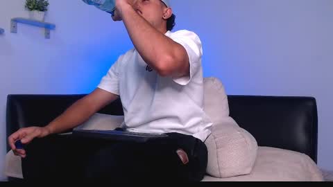  DEIVY  online show from March 2026 11:39:02 PM