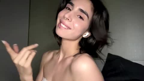 Mila online show from May 2026 02:55:02 PM