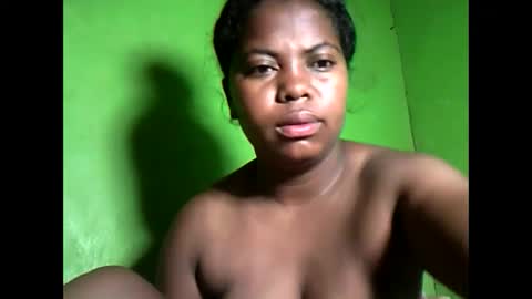 deliah712909 online show from March 2025 03:39:01 AM