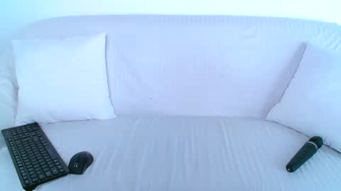 Snapshot of deliciaalove chatting on February 2025 11:33:02 PM deliciaalove online show from February 2025 11:33:02 PM